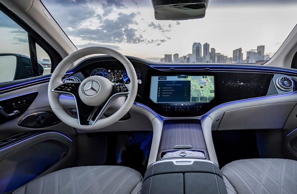 Mercedes to Introduce AI Tool ChatGPT to New Range of Vehicles